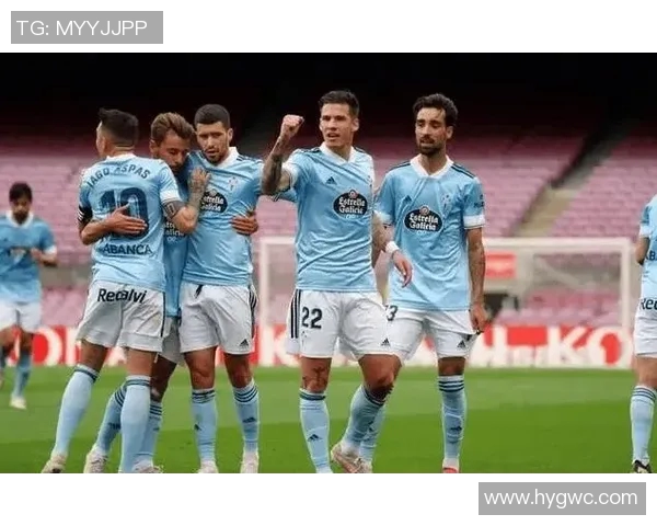 罗马与塞尔塔展开友谊赛较量球迷期待精彩对决与激情时刻